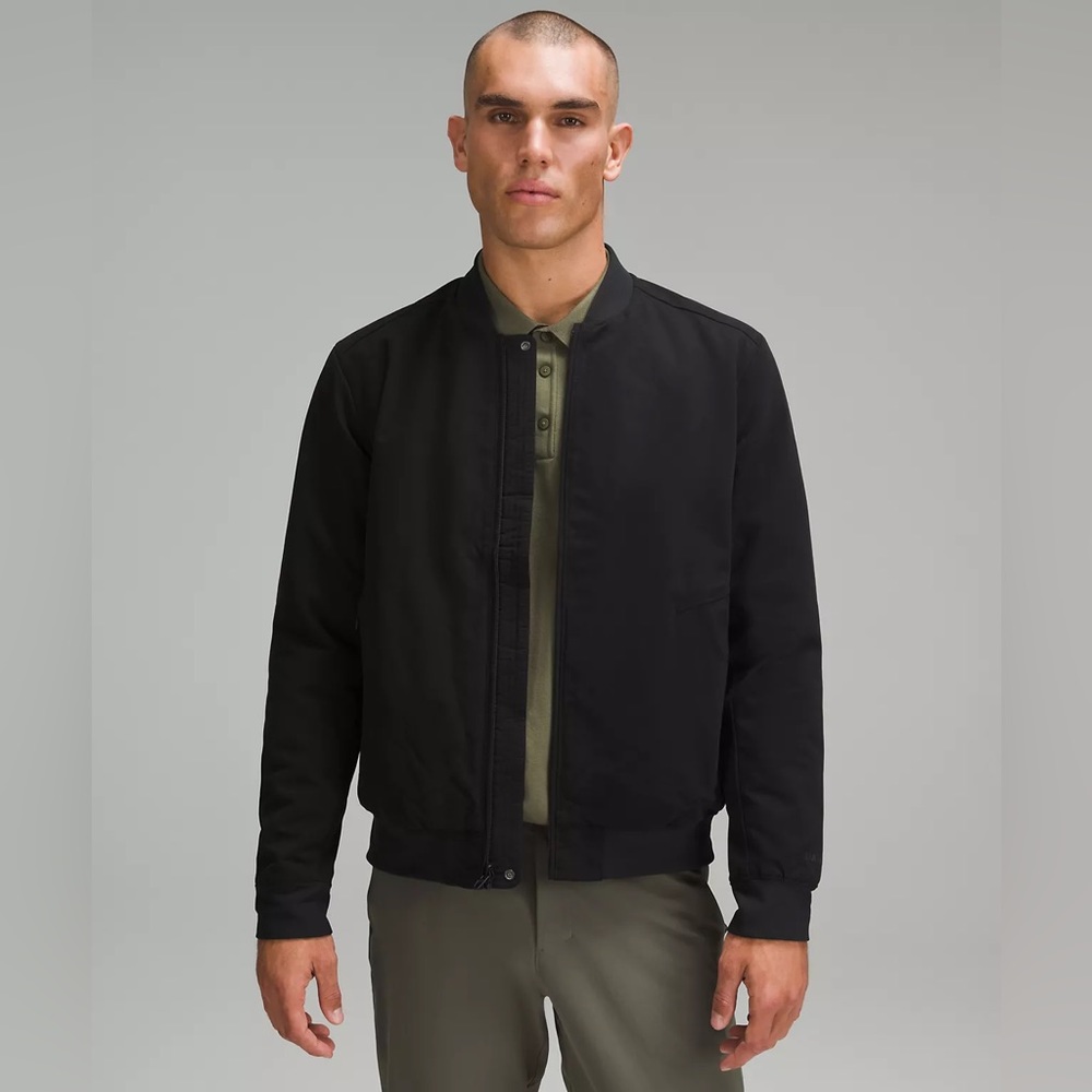 Lululemon Men’s Switch over bomber- Size XS